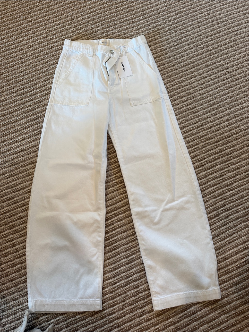 Frame Denim The Bow Cargo Pants In White